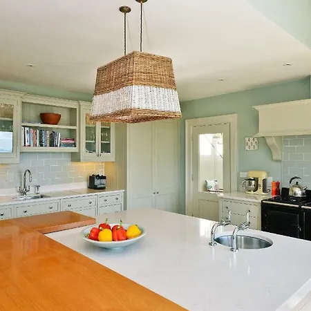 Luxury Private